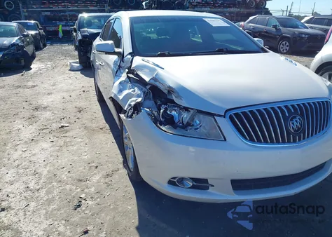 2013 Buick Lacrosse Leather Group z USA, uszkodzony, nr VIN 1G4GC5ER1DF324809